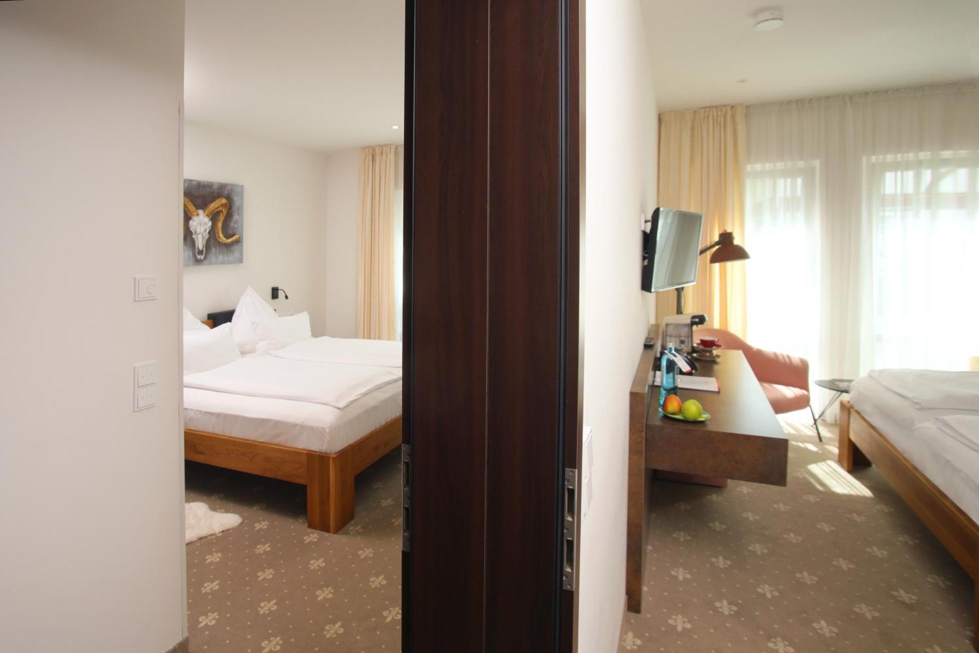 Romantik Hotel Landhaus Biewald Friedland  エクステリア 写真
